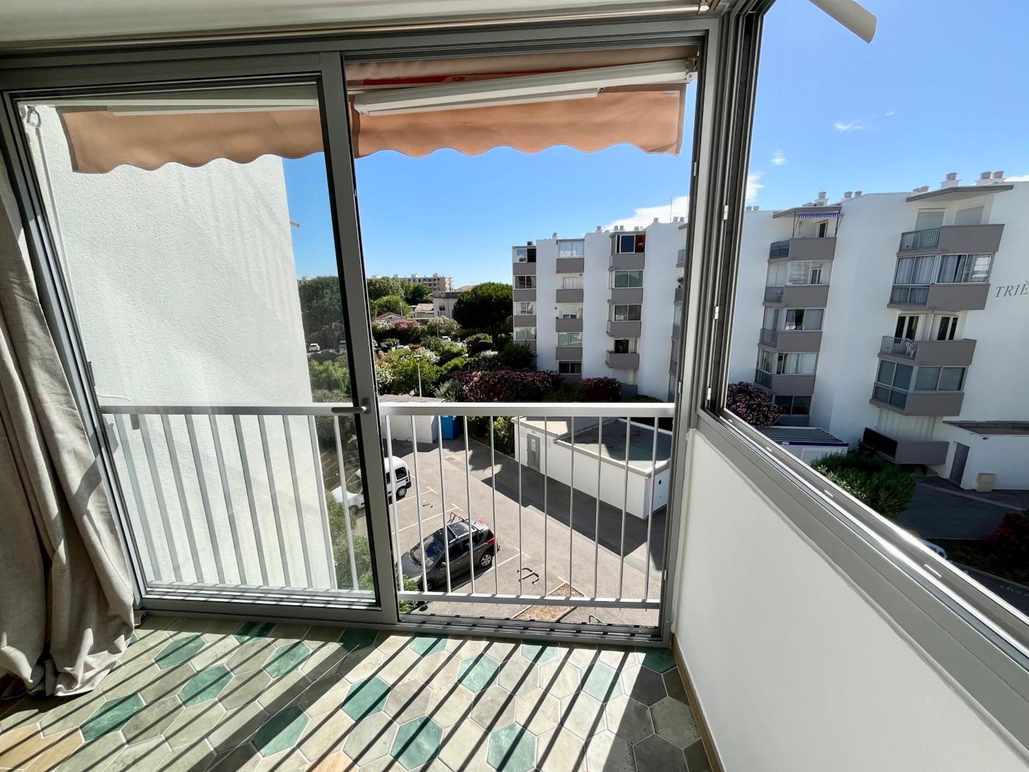 Centre Ville & Plage A 200M - Clim - Parking Prive - Netflix 勒格罗-迪鲁瓦 外观 照片